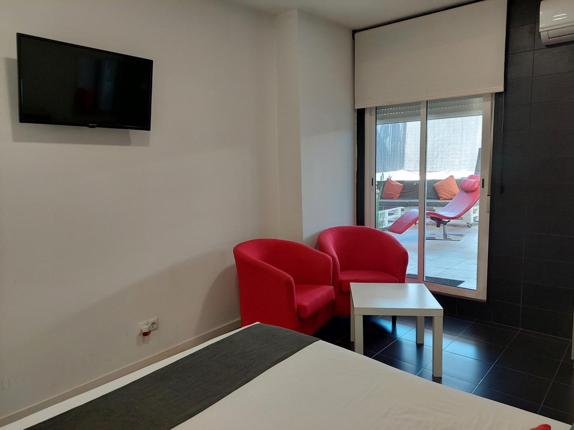 Rous - Solo Adultos Valencia