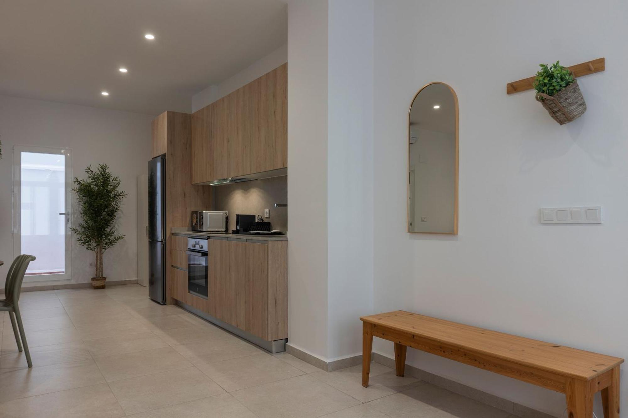 Vlc Host - Alfaro Appartement *