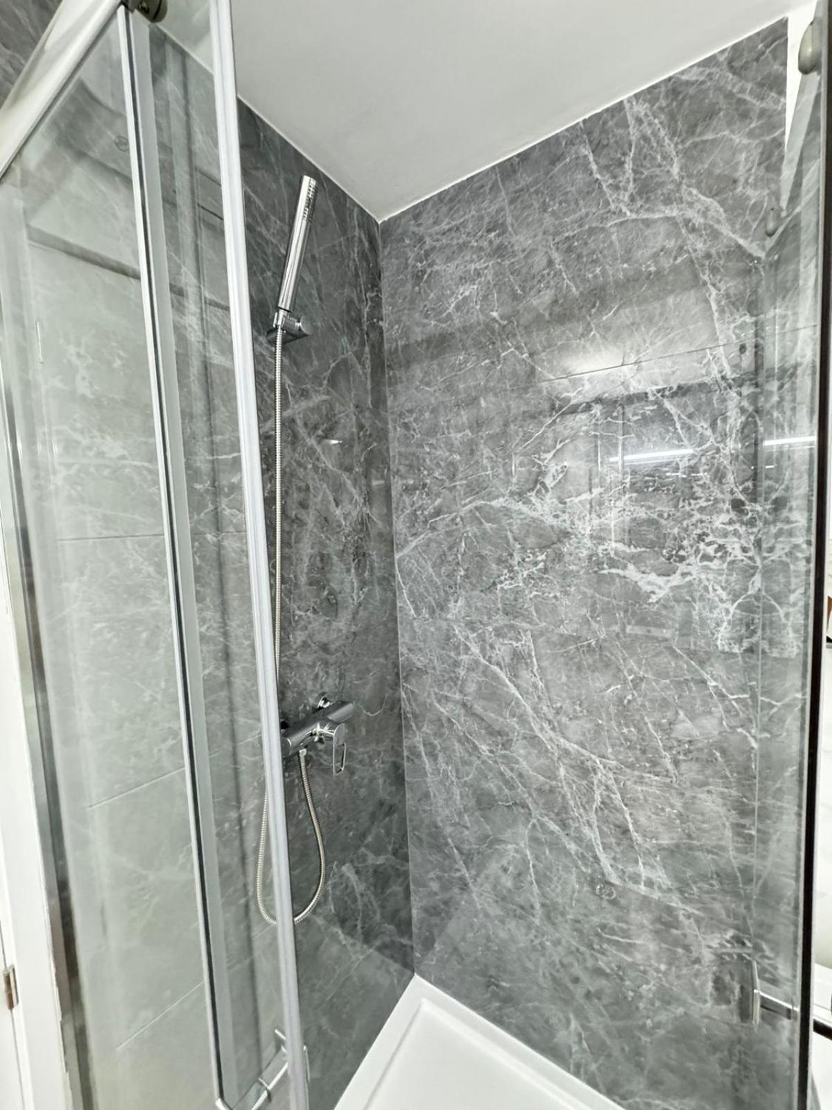 Apartment Mestre Valls 13 *