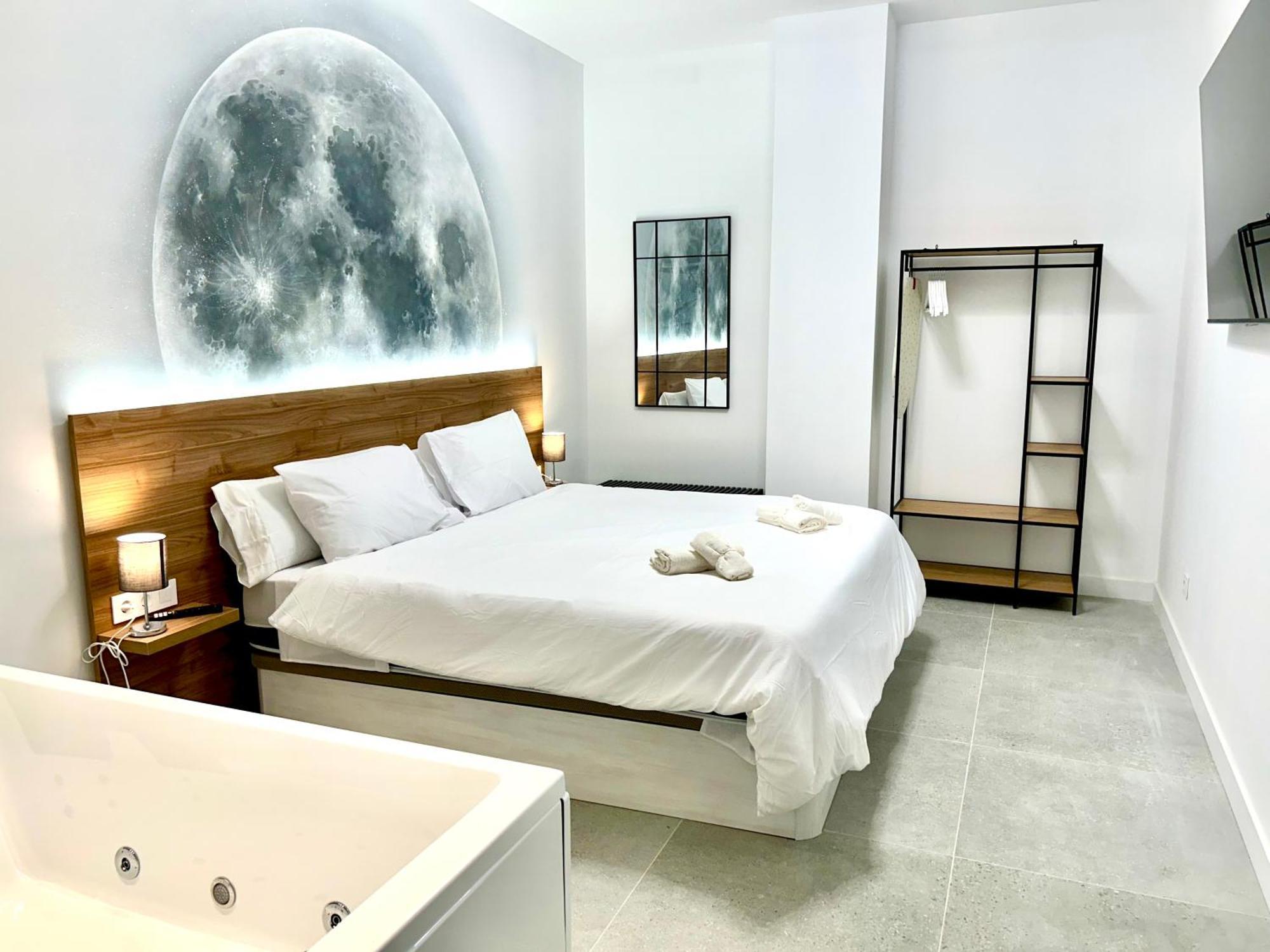 Urban Escape - Comfort Meets Luxury Apartment