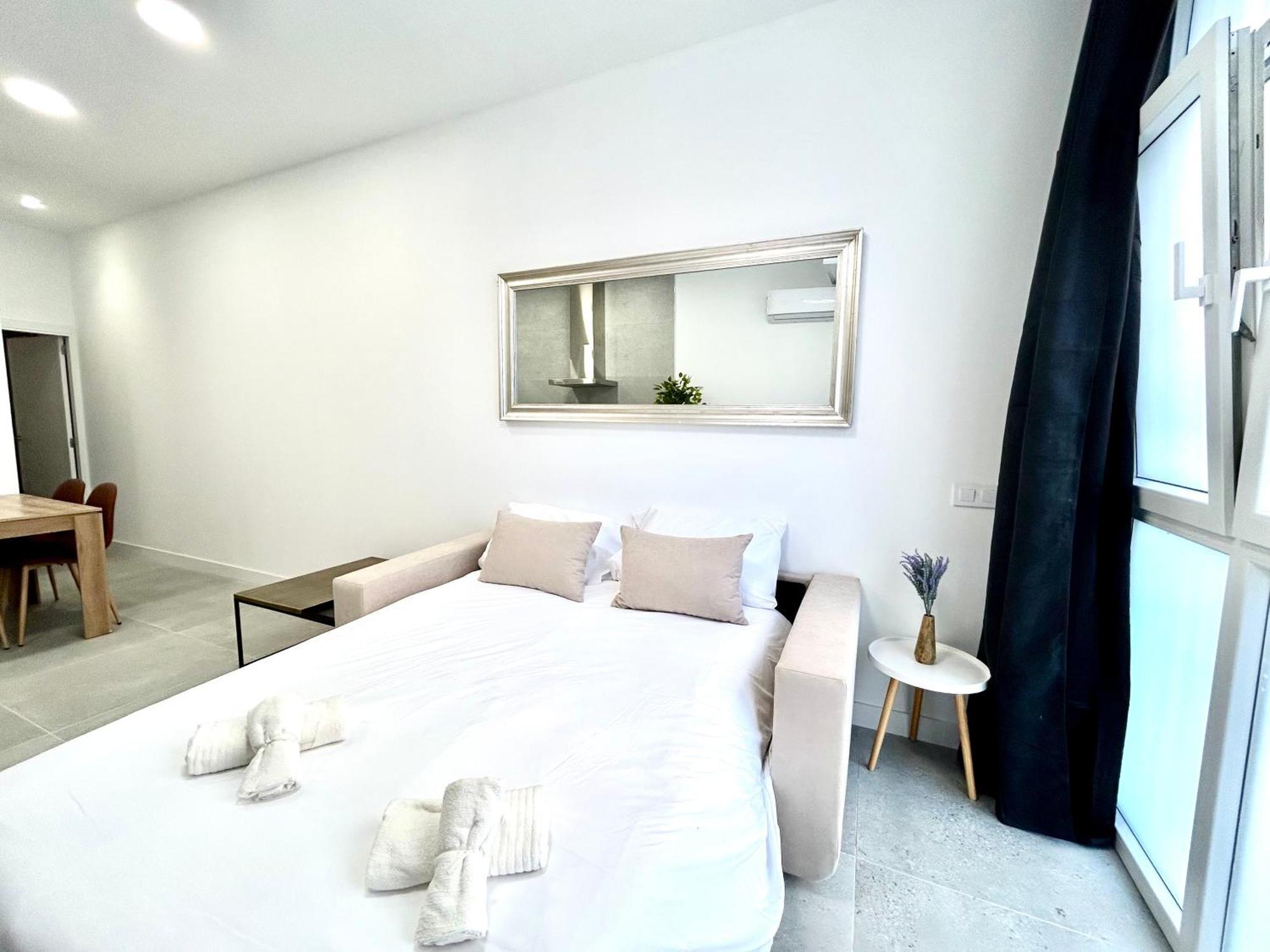 Apartment Urban Escape - Comfort Meets Luxury Valencia