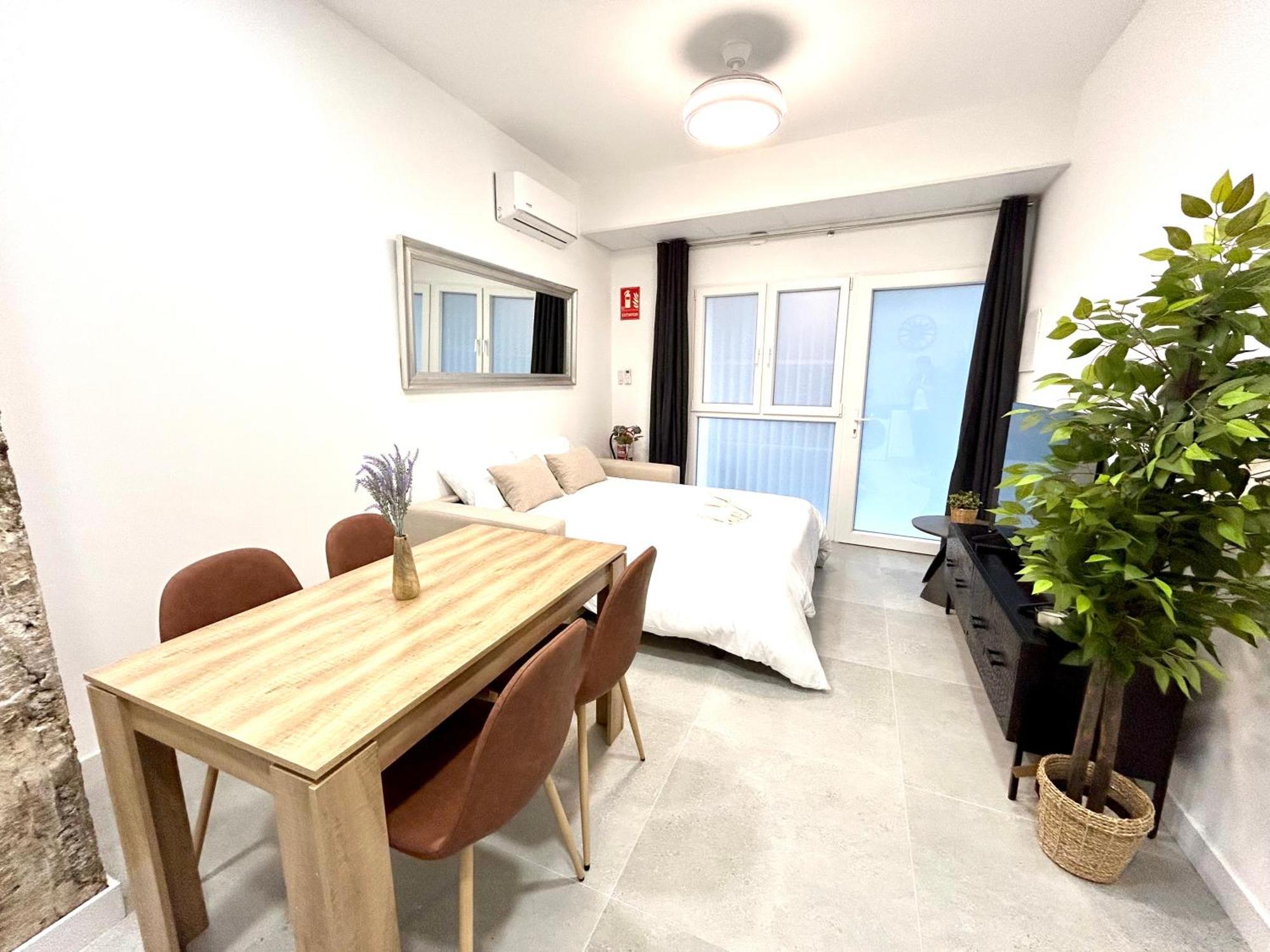 Apartment Convenient, Charming 15 Mins From Center Valencia