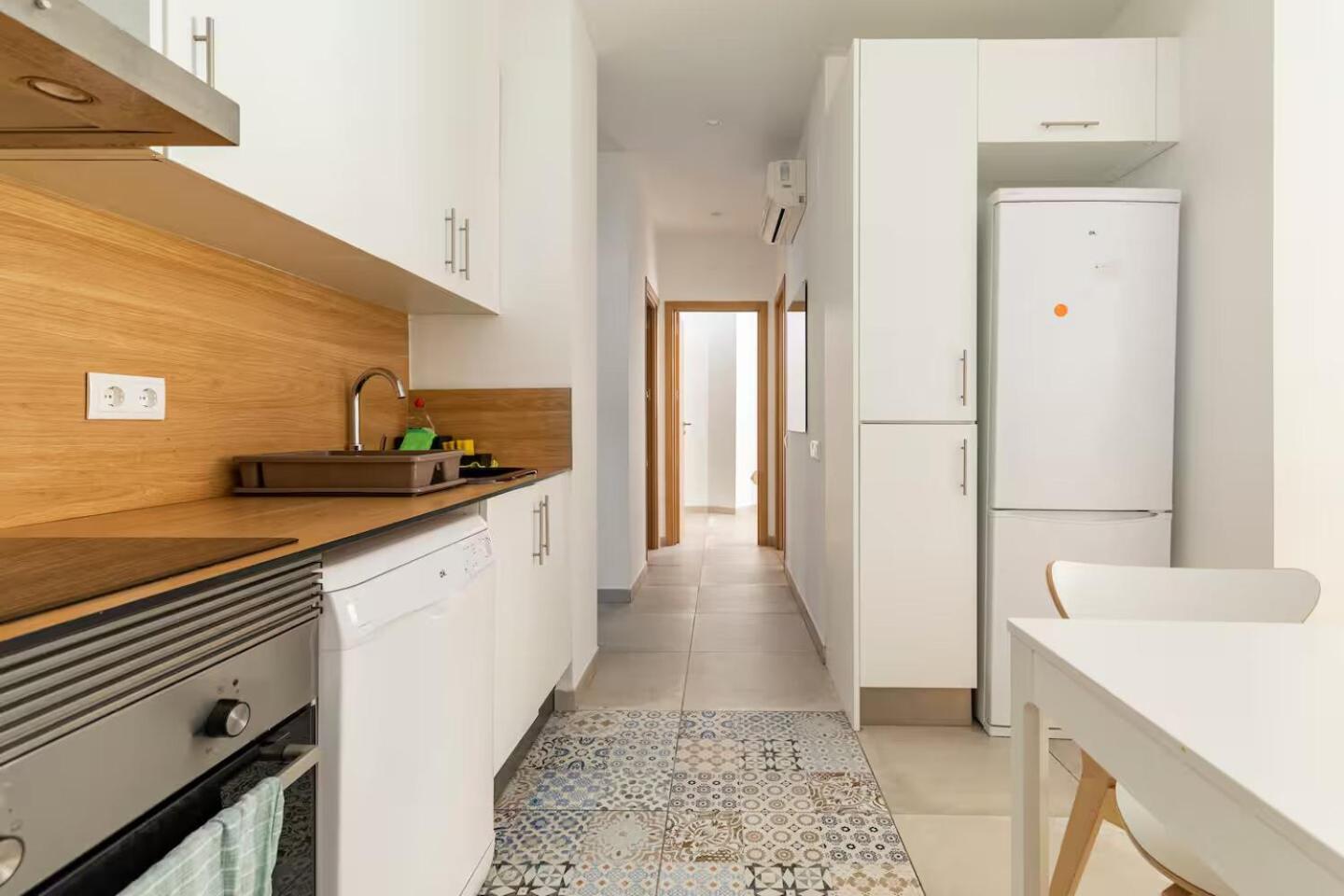 Vivienda Junto A Ruzafa - 12 Pax Y Mas Apartment *