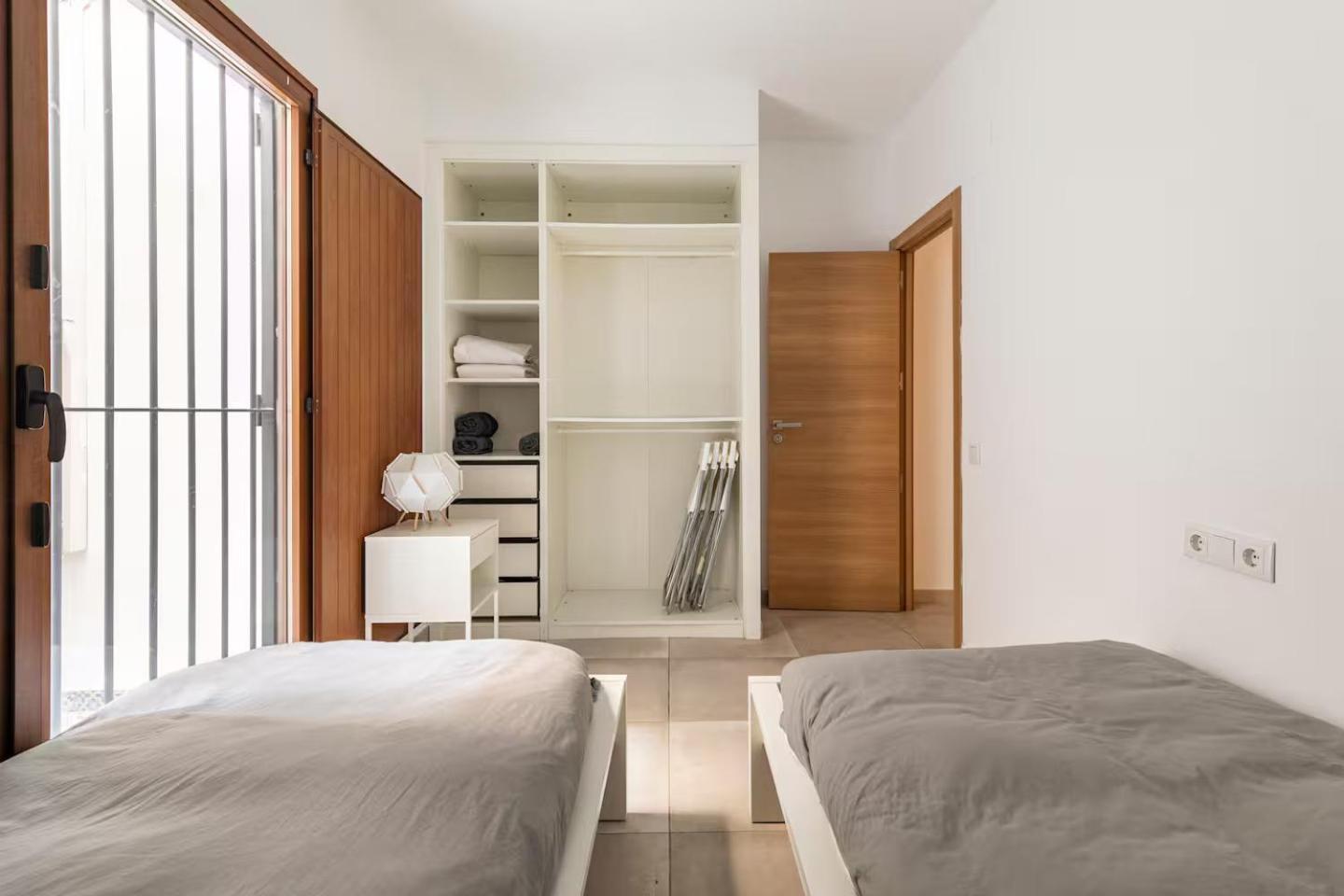 Vivienda Junto A Ruzafa - 12 Pax Y Mas Apartment *