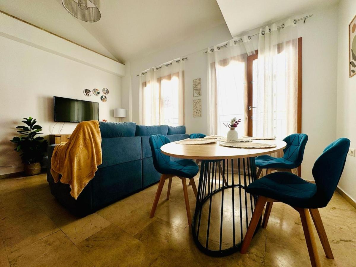 Apartment Abat 3 Cool & Wide Duplex Next To The Cathedral Valencia