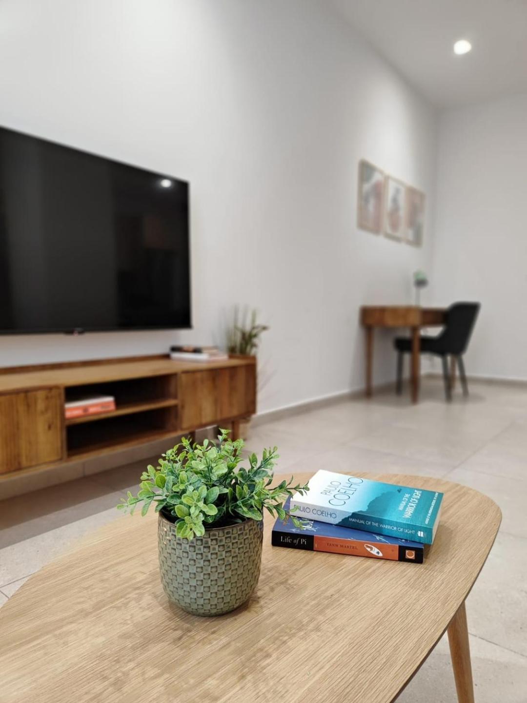 Vlc Host - Alfaro A Apartamento