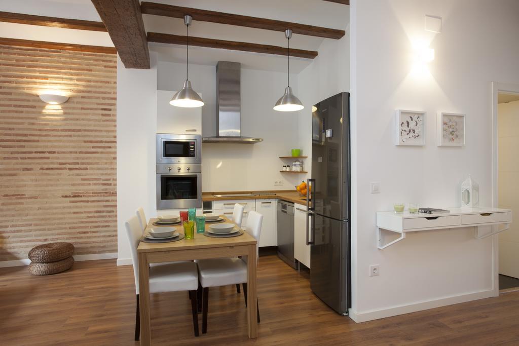 Apartment Singular Station *