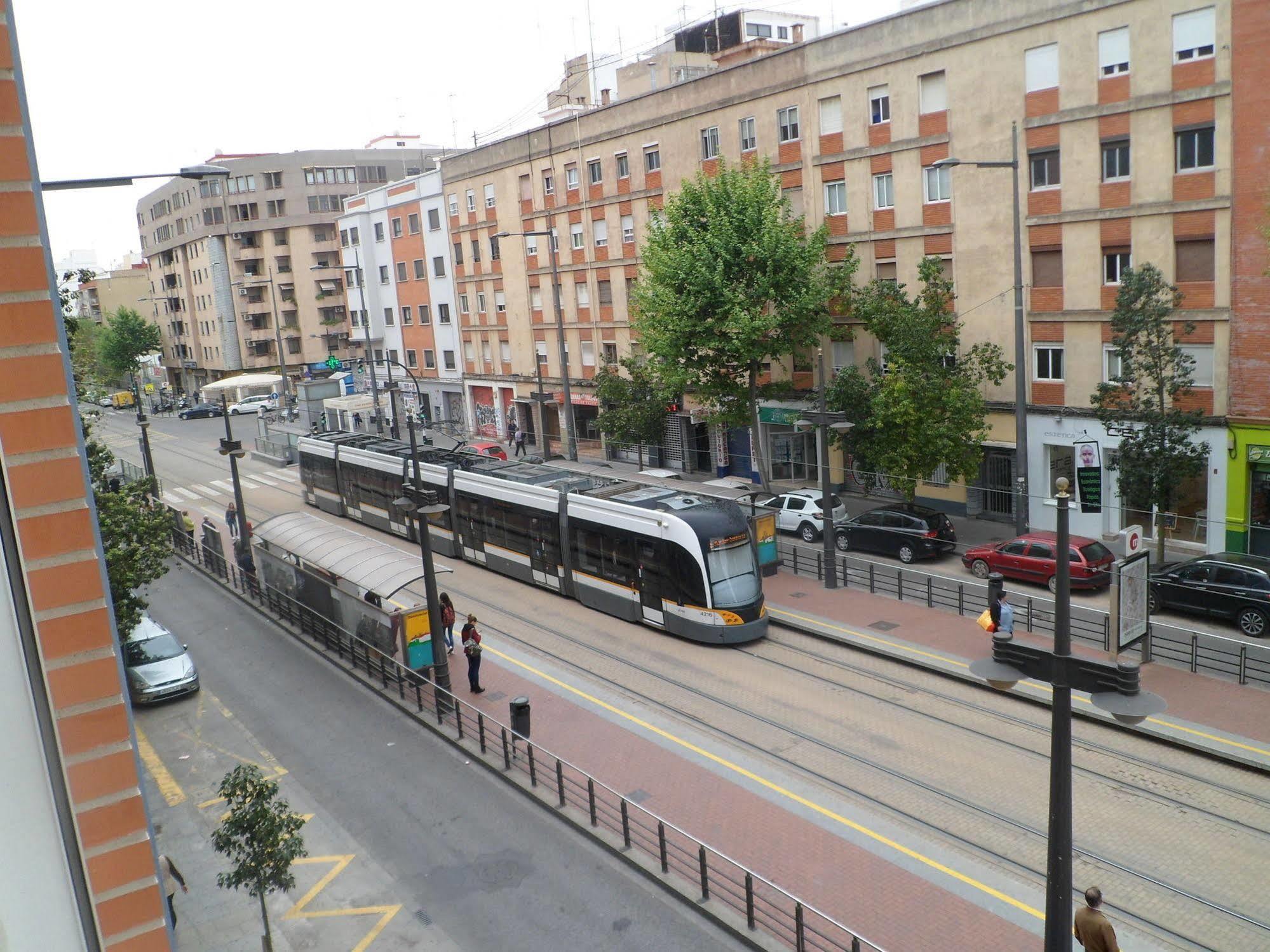 Realrent Jardines De Viveros *