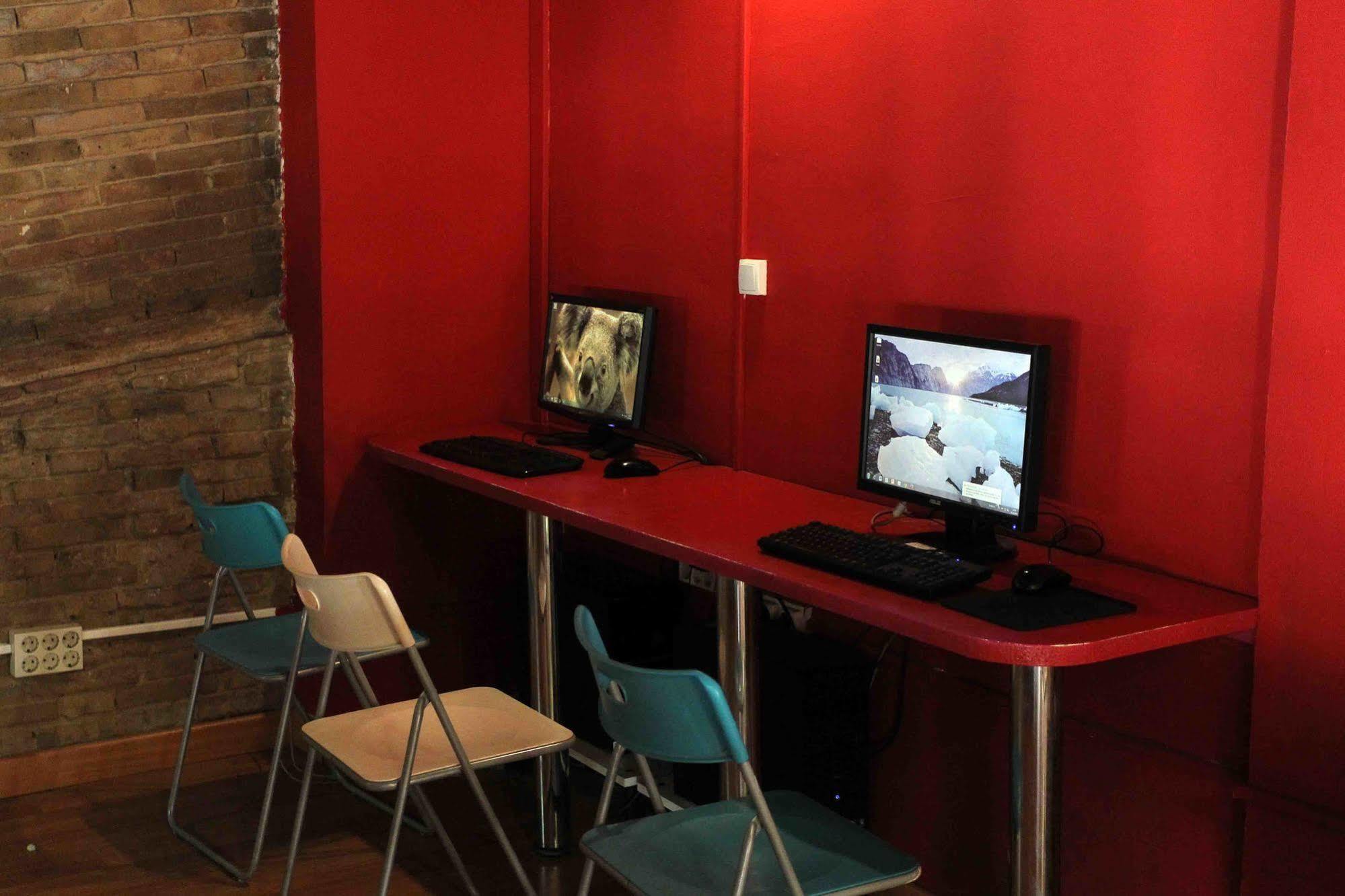 Hostel Red Nest Valencia