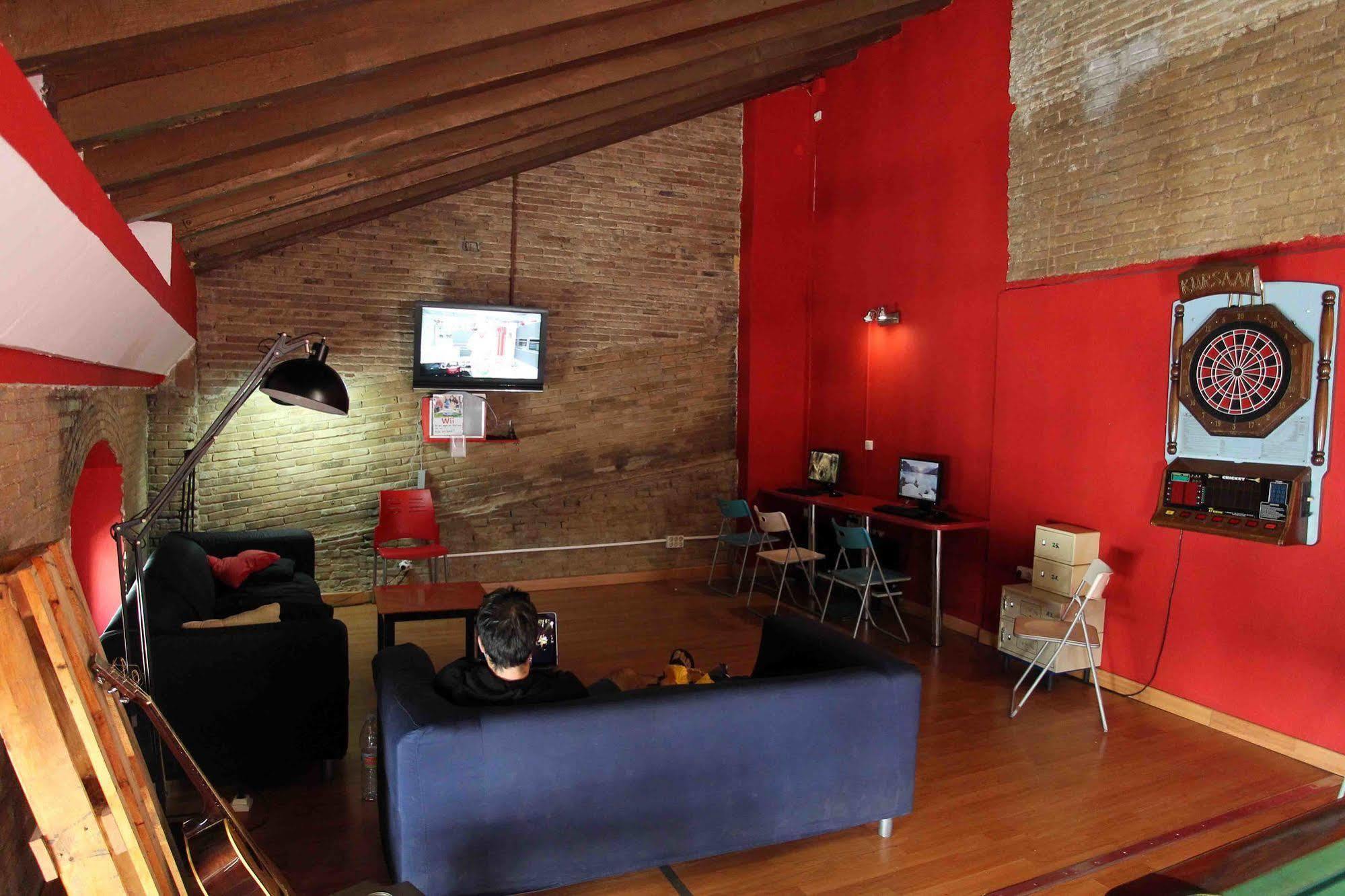 Red Nest *