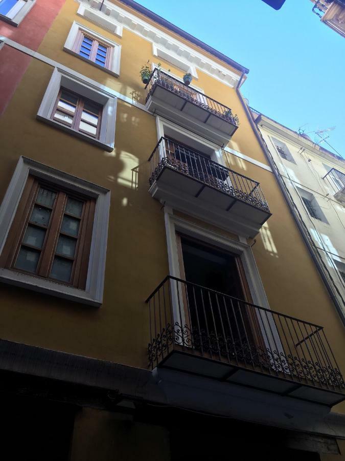 Splendid In Apartment