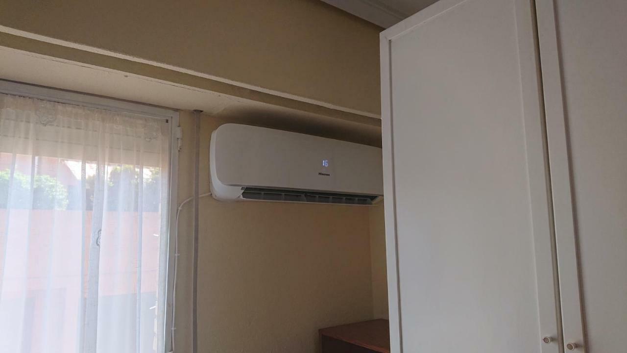 Hospedagem domiciliar Habitación Triple Con Aire Acondicionado Valência