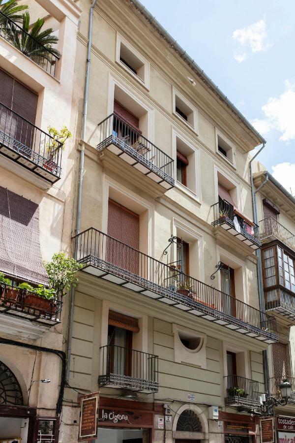 Florit Flats - Serranos *
