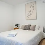 Laura Apartment Campanar