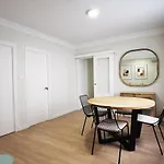 TTdSSa VLC: Plaza Cisneros, 2- 5 pax 3 Bedrooms