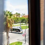Florit Flats - The Malvarrosa Beach Walking Distance Apartment With Free Parking