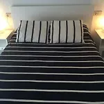 Malvarrosa Beach Rooms