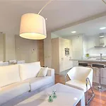 Moderno Apartamento En La Plaza Del Tossal