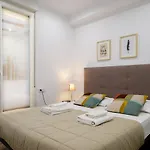 Apt With Fluffy Beds & Private Patio