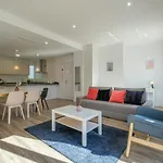 Modern, Stylish & Comfortable Apartment