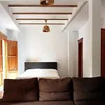 Apartamentos Con Encanto En Pleno Casco Antiguo Ron Valenciayole