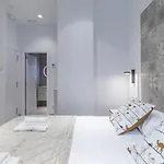 Room Close To City Centre