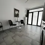 Apartment Near The Port, City Of Arts And 10Min To The Beach