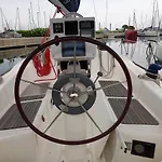 Excelente Velero En Valencia