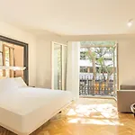 Sh Ingles Boutique Hotel