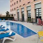 Holiday Inn Express Ciudad De Las Ciencias By Ihg