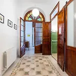 Florit Flats - Traditional House In El Cabanyal