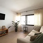 Florit Flats - The Apolo Apartment