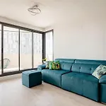 Precioso Apartamento En Residencial Con Piscina