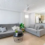 Apartamento Con Ubicacion Ideal: Playa Y Centro