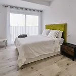 Arenas Flat