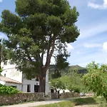 El Pino B & B, Chera