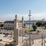 Travel Habitat Port Valencia.