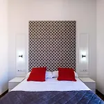 Brighthouse With Warm And Friendly Vibes