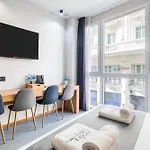 Nalu Valencia Boutique Rooms
