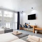 Nalu Valencia Boutique Rooms