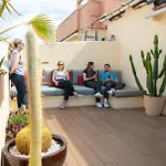 Singularstays Roger De Flor