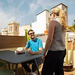 Singularstays Roger De Flor