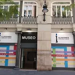 Apartment Near Plaza Ayuntamiento In The Historic Center Of Valencia