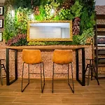 Fabulosa Vivienda Nueva A Un Paso De Plaza Espana