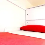 Urban Youth Hostel