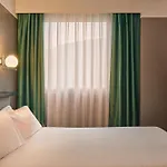 Hotel Malcom And Barret