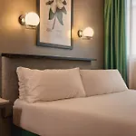 Hotel Malcom And Barret