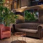 Hotel Malcom And Barret