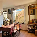 Mirador 5 Del Mercado Central - Habitacion Con Bano Privado En El Centro De La Ciudad Vella