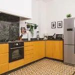 Singularstays Ms Rogers
